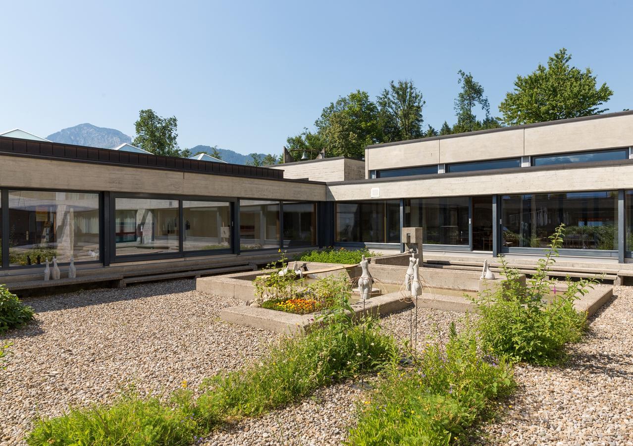 Mattli Uebernachtung Fruehstueck Hotel Morschach